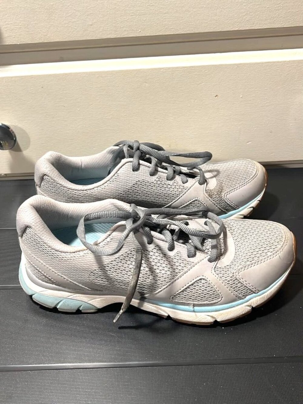 Vionic Tokyo Active Walking Shoes Gray Blue Orthotic Size 7.5